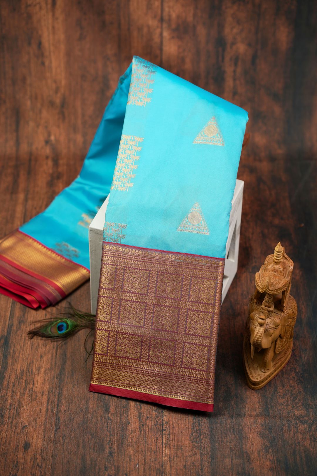 Sukhi Sarees -Viscous Sky Blue Buttas