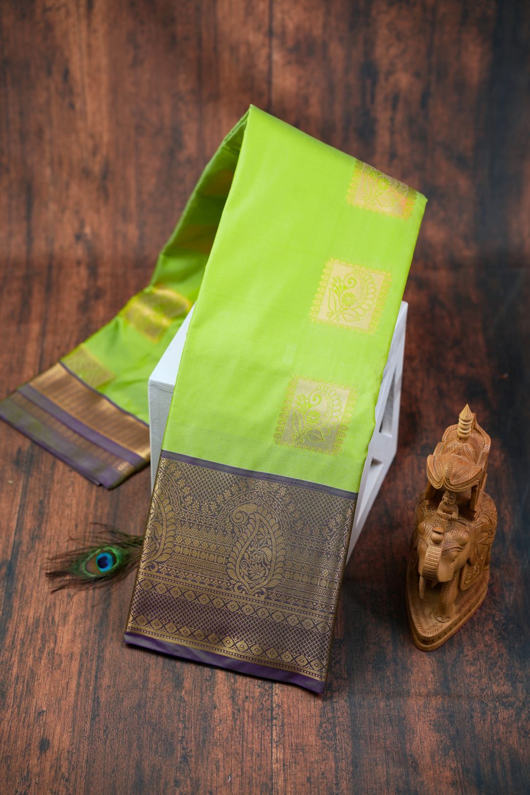 Sukhi Sarees -Rayon Big Butta Saree